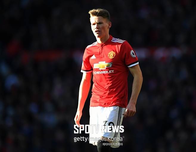 ▲ 어린 시절 지단의 플레이를 보고 자란 맥토미나이