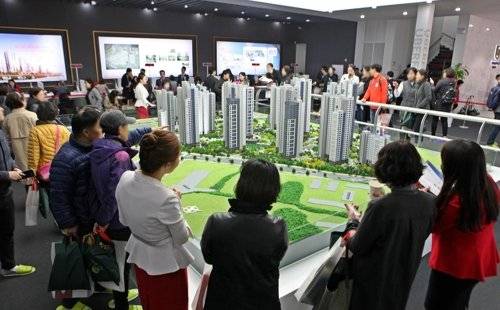 과천 위버필드 견본주택을 찾은 내방객들. 사진=연합뉴스