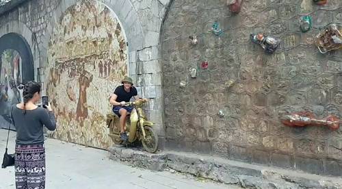 한-베 합작 하노이 벽화거리에서 베트남 역사체험