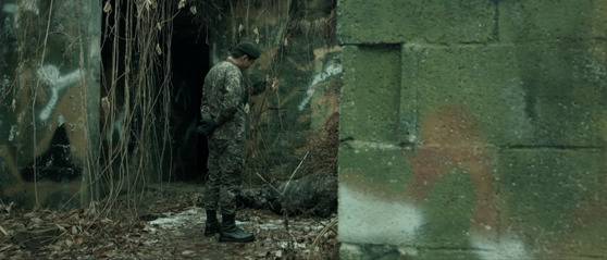 군대 가혹행위 등을 고발하는 독립영화 시계의 장면들. [사진 조현준 교수]