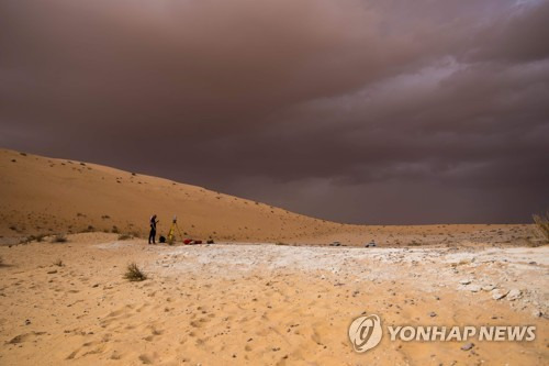 사우디 알 우스타 지역에서 진행된 연구 현장 [AFP PHOTO / UNIVERSITY OF OXFORD/Max Planck Institute / Klint JANULIS / RESTRICTED TO EDITORIAL USE - MANDATORY CREDIT "AFP PHOTO /University of Oxford/Max Planck Institute/Klint JANULIS" - NO MARKETING NO ADVERTISING CAMPAIGNS - DISTRIBUTED AS A SERVICE TO CLIENTS=연합뉴스]