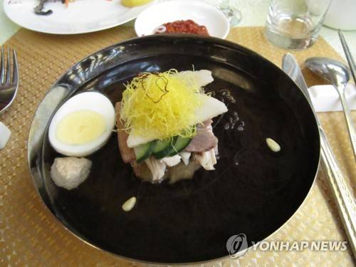 평양 옥류관 냉면  [사진공동취재단=연합뉴스]