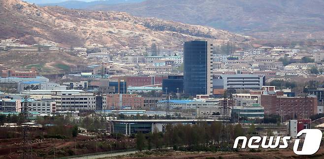 경기도 파주시에서 바라본 개성공단. /뉴스1 © News1 이재명 기자