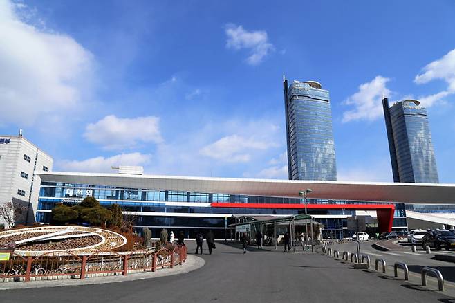 대전지하철 여행의 출발점이 되는 대전역 전경