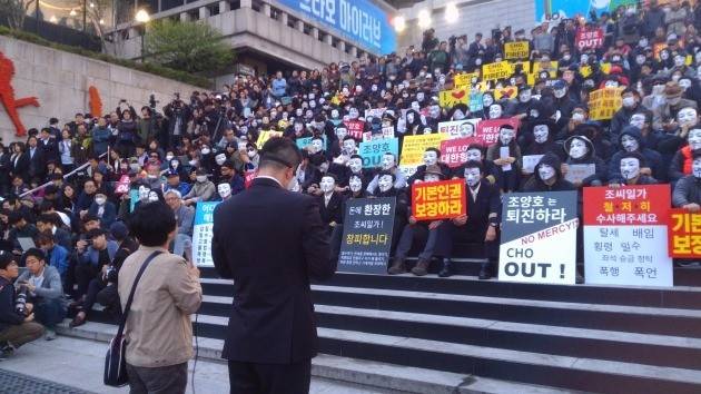 일반 시민이 발언을 이어가고 있다