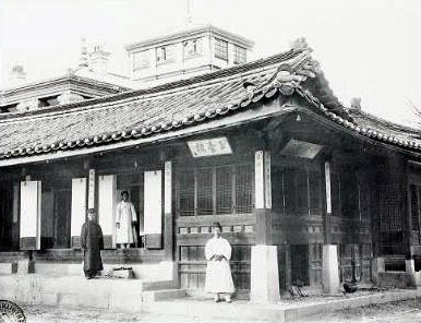 명성황후가 살해된 옥호루. <한겨레> 자료 사진.