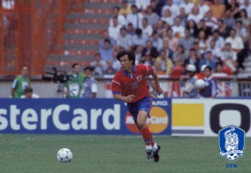 홍명보의 1998 프랑스 월드컵 당시 모습 사진=대한축구협회 제공