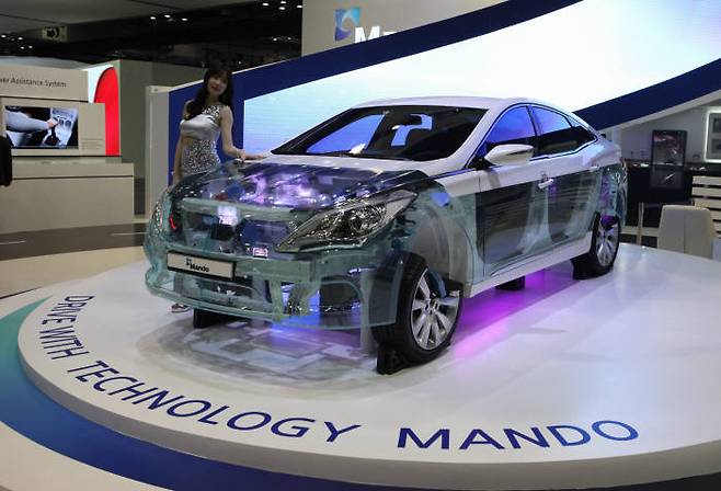 만도 부품을 적용한 모듈형 자동차.