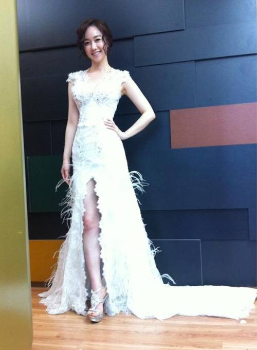 배우 김민서