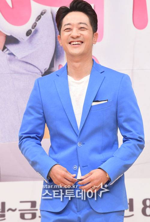 가수 겸 배우 알렉스 /사진=스타투데이