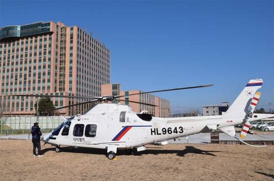 亜洲大病院重症外傷センターに配置されたドクターヘリ（救急医療専用ヘリコプター）。 /写真・聯合ニュース