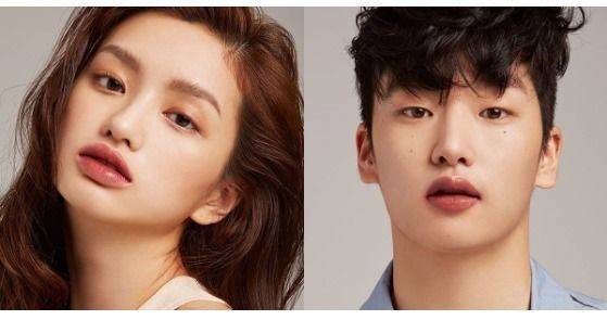 같은 색의 립스틱을 바르고 등장한 메이크업 브랜드 '라카'의 여성 모델과 남성 모델. [사진 라카 인스타그램]