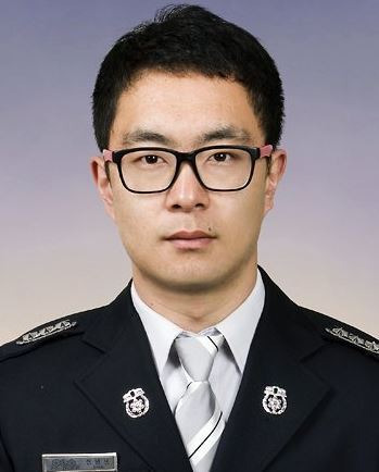 Firefighter Jeong Won-yong (Yonhap)