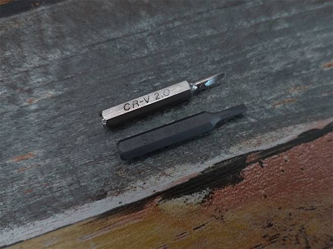 일반 CR-V 합금과 전문가용 S2 합금