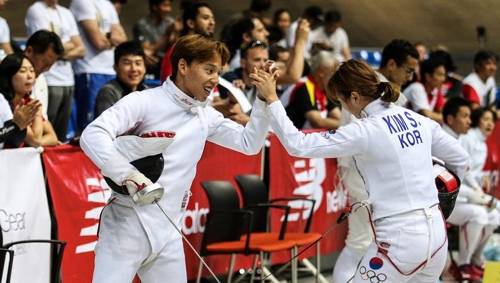 이지훈과 김선우[국제근대5종연맹 인스타그램 캡처]
