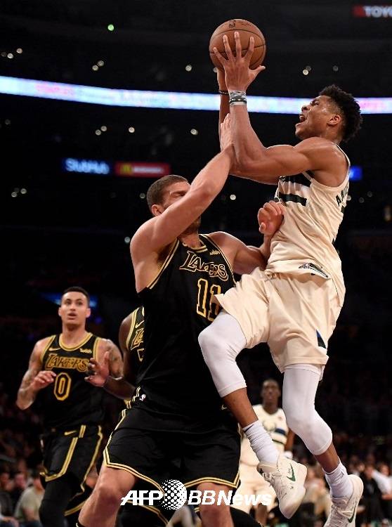 밀워키에게 필요한 자질을 갖고 있지만 로페즈가 얼마나 채워줄 수 있을지는 미지수다. ⓒAFPBBNews = News1