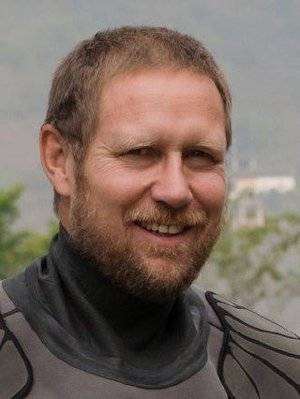 오스트레일리아 출신 마취과 의사 리처드 해리스. 오스트레일리아 기자 에드워드 고드프리 트위터 갈무리