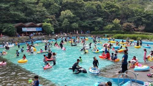 21일 개장하는 성주산 자연휴양림 물놀이장 [보령시 제공=연합뉴스]