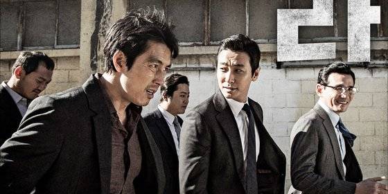 영화 '아수라'의 영화의 네 주인공. 맨 왼쪽은 비리 형사 역을 맡은 정우성. 이어서 곽도원, 주지훈, 황정민.  [사진제공=정경애 (STUDIO706)]