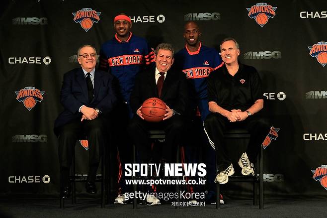 ▲ 카멜로 앤서니와 마이크 댄토니는 과거 뉴욕 닉스에서 한솥밥을 먹었다.