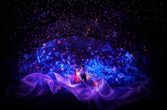 뮤지컬 '웃는 남자' 공연 장면./사진제공=EMK뮤지컬컴퍼니