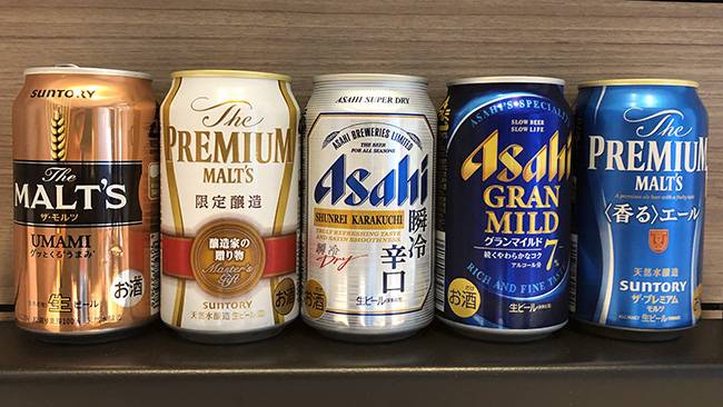 국내에서는 구하기 어려운 일본 캔맥주를 일본에 간 김에 사 마셨다. 왼쪽에서부터 산토리 더 몰츠 우마미, 산토리 프리미엄 몰츠 마스터스 기프트, 아사히 ??레이 가라구치, 아사히 그랑 마일드, 산토리 프리미엄 몰츠 가오루에루
