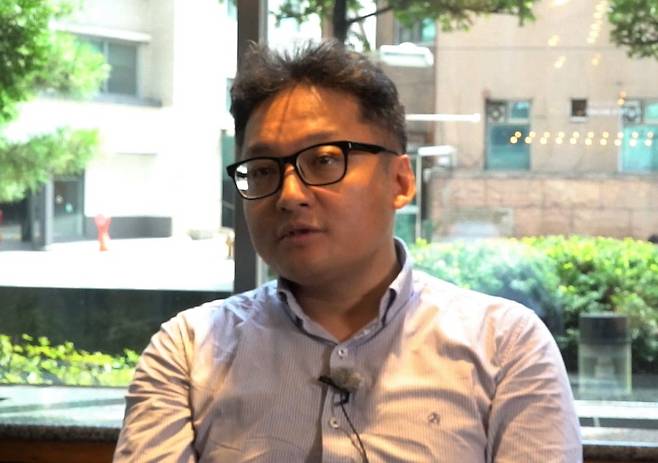 동물복지문제연구소 어웨어의 채희경 활동가. 어웨어는 여름 휴가철을 맞아 유기견 방지 캠페인을 벌이고 있다. / 사진=양유창 기자