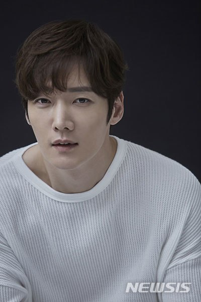 최진혁