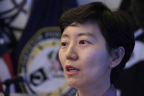 한국전쟁 참전미군의 유해감식 이끄는 진주현 박사 (워싱턴=연합뉴스) 이준서 특파원 =  한국전쟁 참전미군의 유해감식을 책임진 미 국방부 전쟁포로·실종자 확인국(DPAA) 소속 제니 진(39·한국명 진주현) 박사가 8일(현지시간) 워싱턴DC에서 연합뉴스·연합뉴스TV인터뷰를 하고 있다. 2018.8.9 jun@yna.co.kr