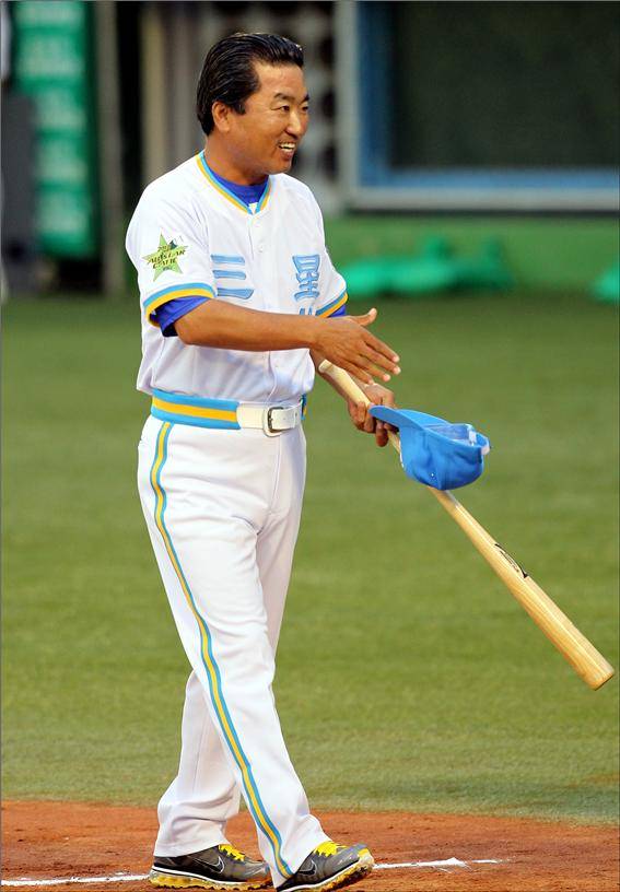 ▲ 세상을 떠나기 1년 전인 2010년 올스타전에 참석한 장효조 ⓒ삼성 라이온즈