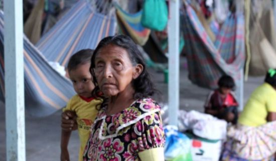 극심한 경제난과 100만%에 이르는 하이퍼인플레이션으로 230만명 이상의 베네수엘라 국민들이 경제난민이 됐다. 브라질의 난민 쉼터에 들어온 베네수엘라 난민 모습.(사진=유엔난민기구/http://www.unhcr.org)