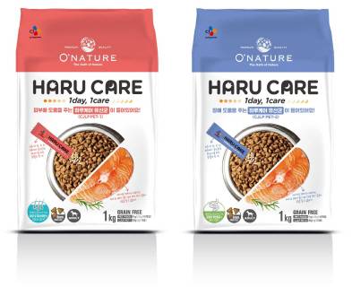 유산균 펫푸드 CJ제일제당 ‘오네이처 하루케어’ 2종. /사진제공=CJ제일제당