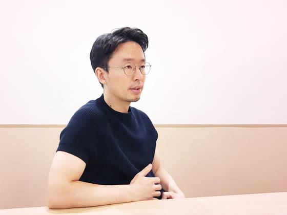 여성 쇼핑몰 모음앱 지그재그를 내놓은 서정훈 크로키닷컴 대표. 사진 지그재그
