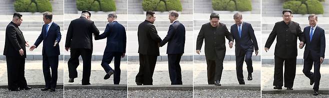 "김 위원장과 역사적인 악수를 하면서 남측으로 오시는데 나는 언제쯤 넘어갈 수 있을까요?" 문재인 대통령의 질문에 김정은 국무위원장은 "그럼 지금 넘어가볼까요?"라고 답했다. 두 사람이 5센티미터 높이의 군사분계선을 넘어갔다가 되돌아오고 있다. 한국공동사진기자단