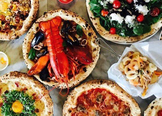랍스터피자와 샐러드 피자 등 다양한 이탈리아식 화덕피자를 맛볼 수 있는 핏제리아오. [사진 핏제리아오]