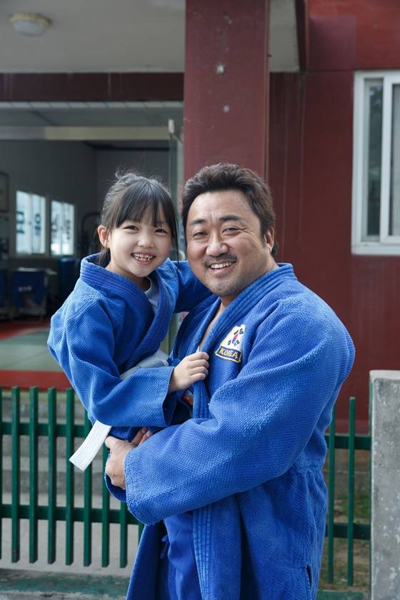 영화 '원더풀 고스트'의 최유리와 마동석 / 사진=스틸컷