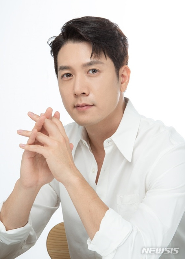 조현재