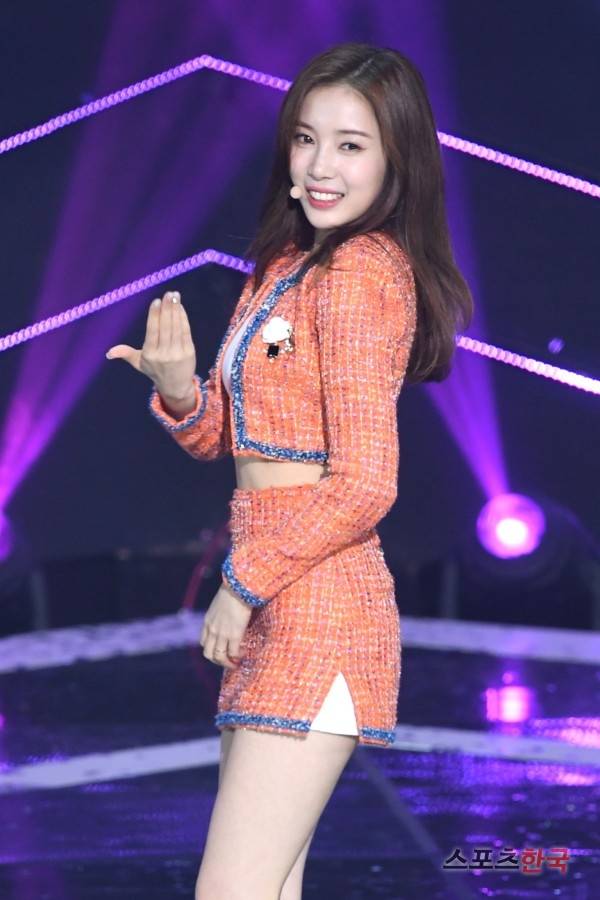 '더 쇼' 무대에 선 에이프릴 채경. 사진=장동규 기자 jk31@hankooki.com