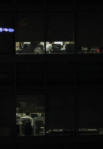 자기소개서, 인적성검사, 실무면접, 임원면접까지, 바늘구멍을 뚫은 인재들은 왜 점점 비슷해져가는 것일까. 과연 채용 프로세스가 창의적인 인재를 뽑는데 적합한 것일까, 아니면 창의적인척 하는 인재를 뽑는데 적합한 것일까. 생각해볼만한 일이다./사진=뉴스1