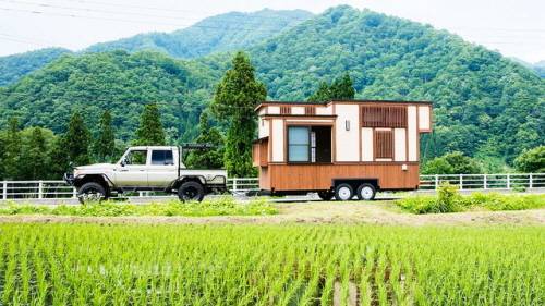 타이니 하우스는 ‘6평 정도 크기에 가격은 1억원 미만, 차로 견인해 이동할 수 있는 집’을 말한다. 사진= 커뮤니티 캡처