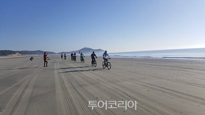 ▲ 세계에 단 두곳뿐이 천연비행장 사곶해변에서 즐기는 라이당