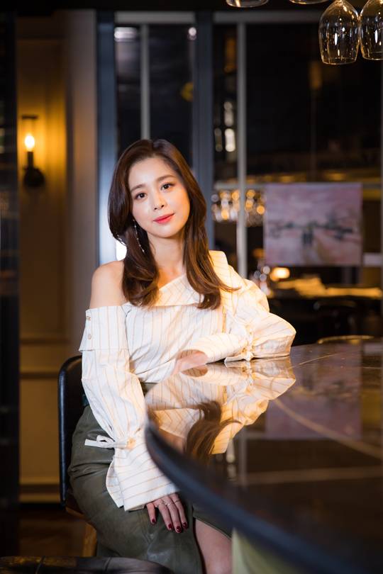 영화 '여곡성'에서 신씨 부인 역을 맡은 서영희는 "고생했다보다 잘했다는 평가를 받고 싶다"고 털어놨다.ⓒ(주)스마일이엔티