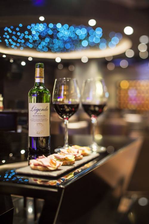 노보텔 앰배서더 서울 강남의 라이브 뮤직바 그랑아II