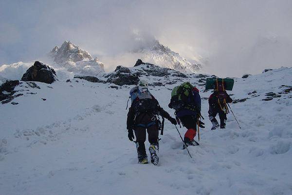 [월간산]2005년 낭가파르바트 루팔벽 원정대. 김창호 대장의 첫 8,000m 고봉 등정이었다.