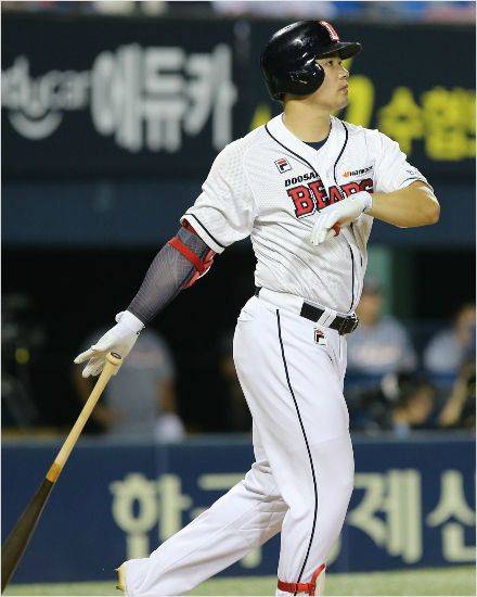 김재환의 타격 모습.(사진=두산)