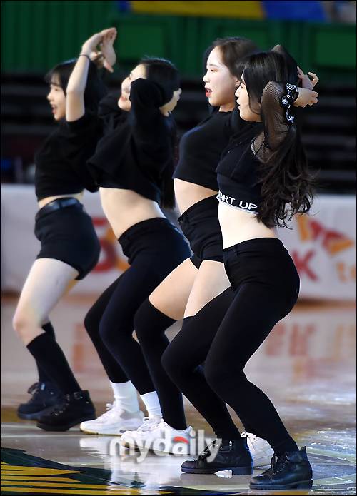 ▲ 서울 삼성 댄스팀 '같은 춤, 제각각의 느낌'