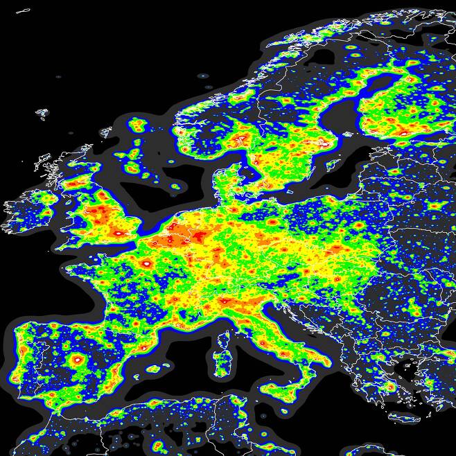 너무 눈 부신 지구의 밤. 인공위성에서 열 화상 기법으로 촬영한 유럽의 모습이다. [사진 NASA]
