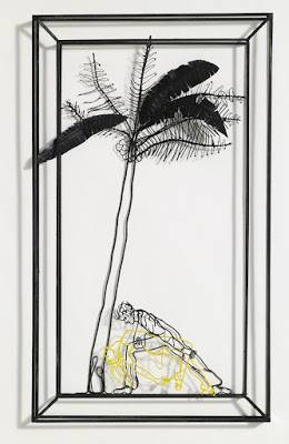 박기웅 작가가 금속 소재로 독특하게 만든 작품.