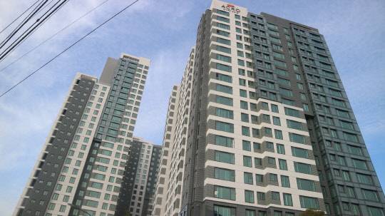 흑석동 아크로리버하임은 내년 초까지 순차적으로 입주를 시작한다. <이상현 기자>