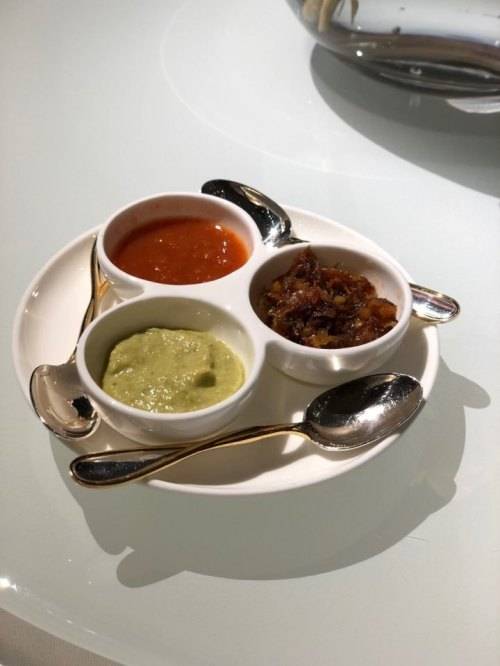 이(Yi) 레스토랑 세가지 소스